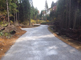 カタマSP(鉄鋼スラグ) 小平滝林道