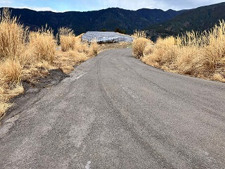 カタマSP(鉄鋼スラグ) PONO 西伊豆発電所（林道兼用道路）