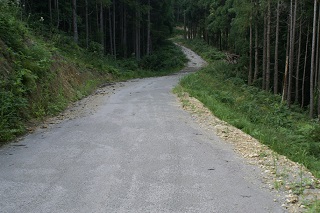 カタマSP(鉄鋼スラグ) 西ノ又林道