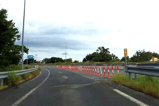 車線分離標 逆走防止